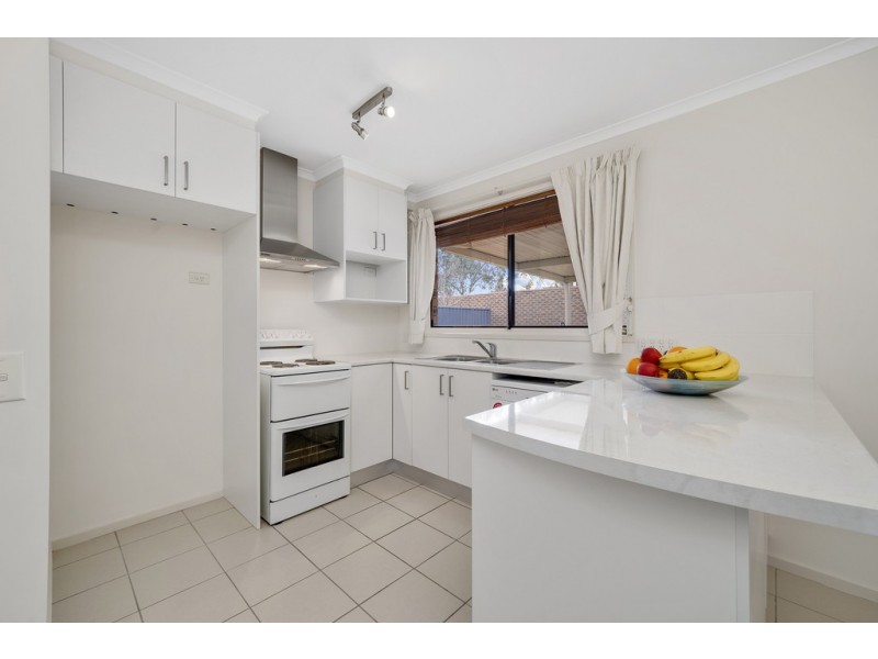 6 Goddard Crescent, Holt ACT 2615