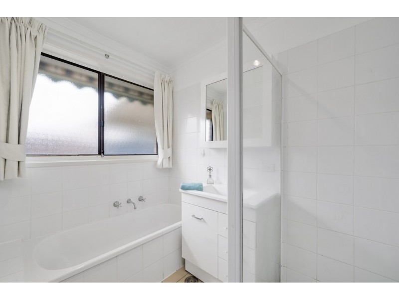 6 Goddard Crescent, Holt ACT 2615