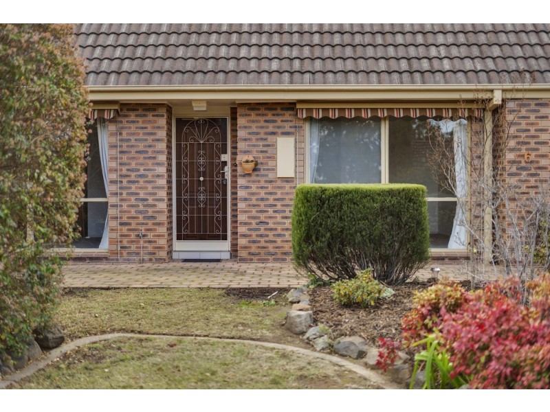 6 Goddard Crescent, Holt ACT 2615