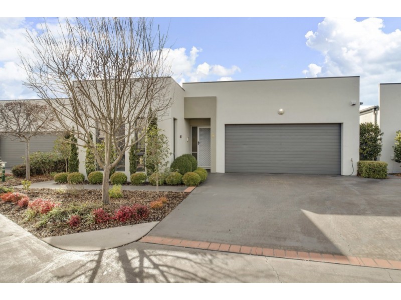 8/3 Charles Place, Gordon ACT 2906