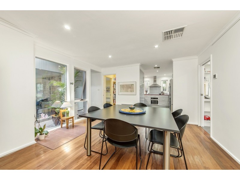 6 Pope Street, Hughes ACT 2605