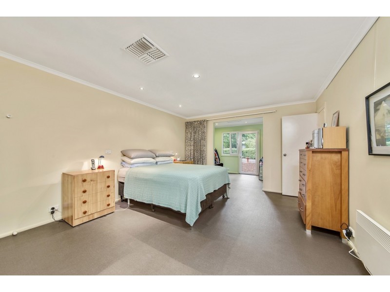 6 Pope Street, Hughes ACT 2605