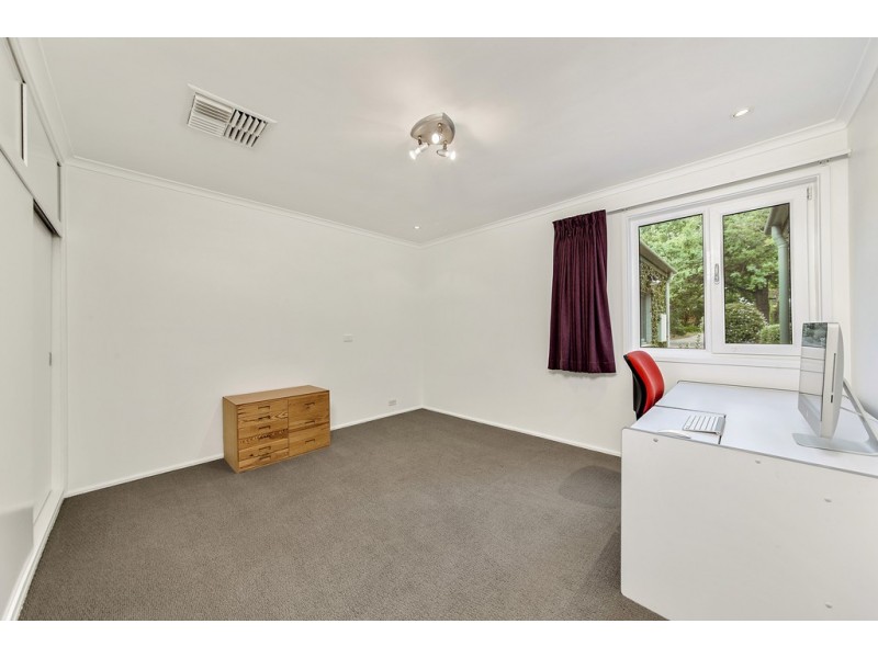 6 Pope Street, Hughes ACT 2605