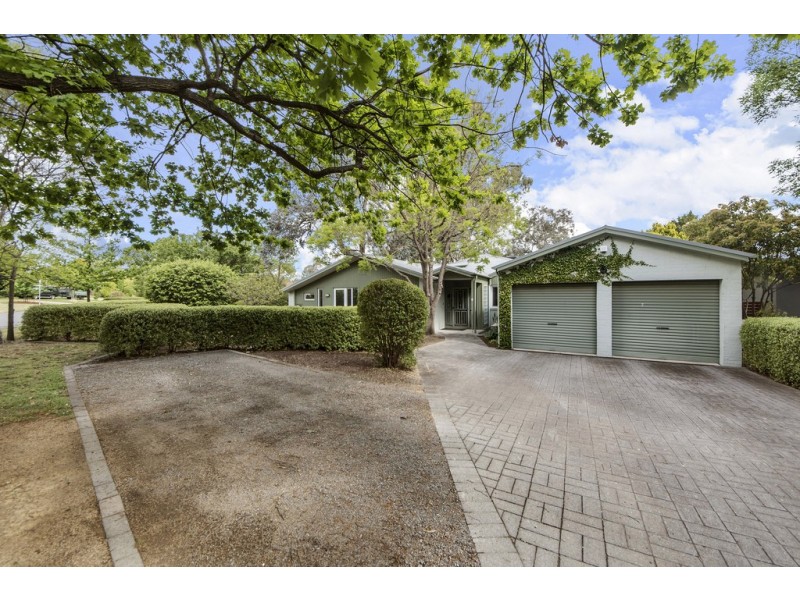 6 Pope Street, Hughes ACT 2605