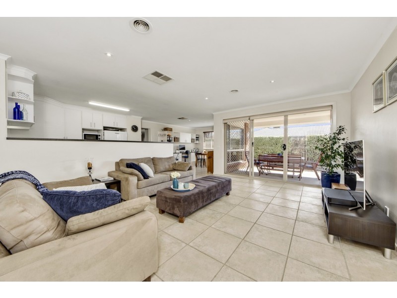 10 Sarson Street, Gungahlin ACT 2912