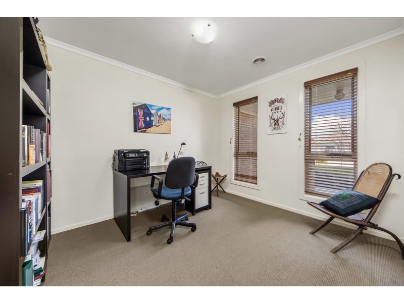 10 Sarson Street, Gungahlin ACT 2912