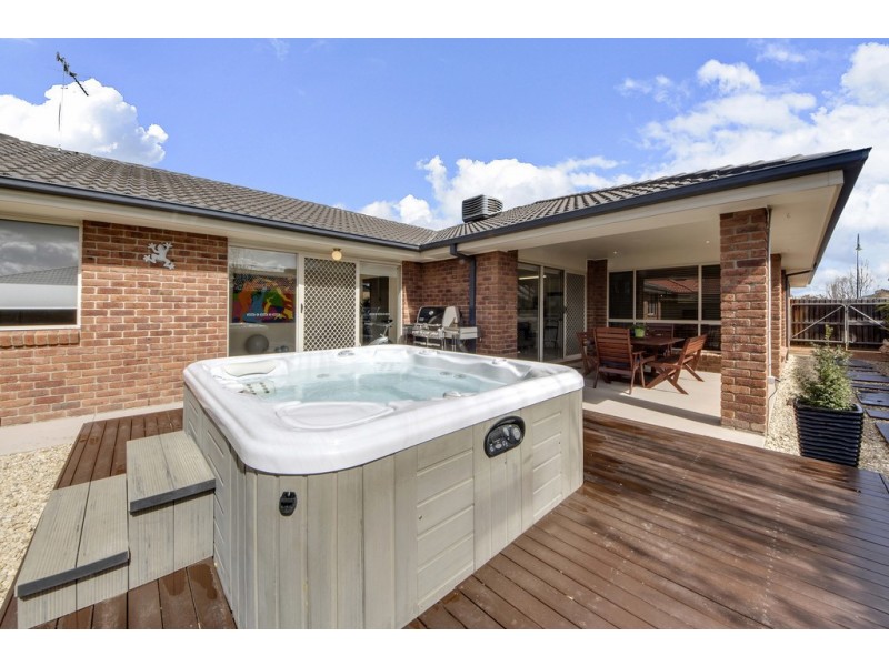 10 Sarson Street, Gungahlin ACT 2912