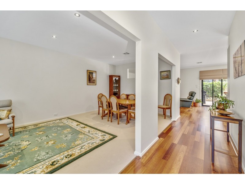 26b Robson Street, Garran ACT 2605