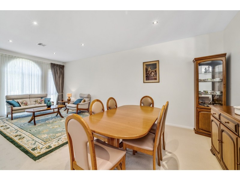 26b Robson Street, Garran ACT 2605