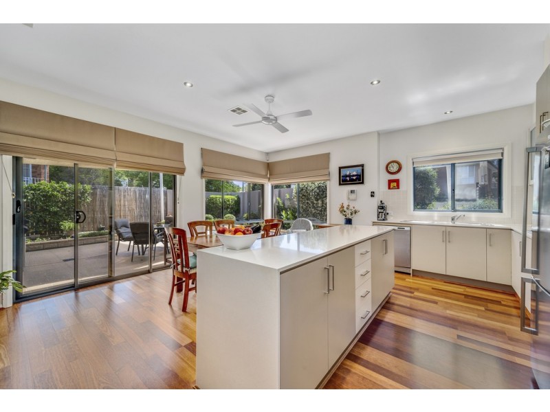 26b Robson Street, Garran ACT 2605