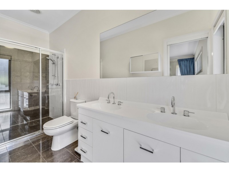 26b Robson Street, Garran ACT 2605