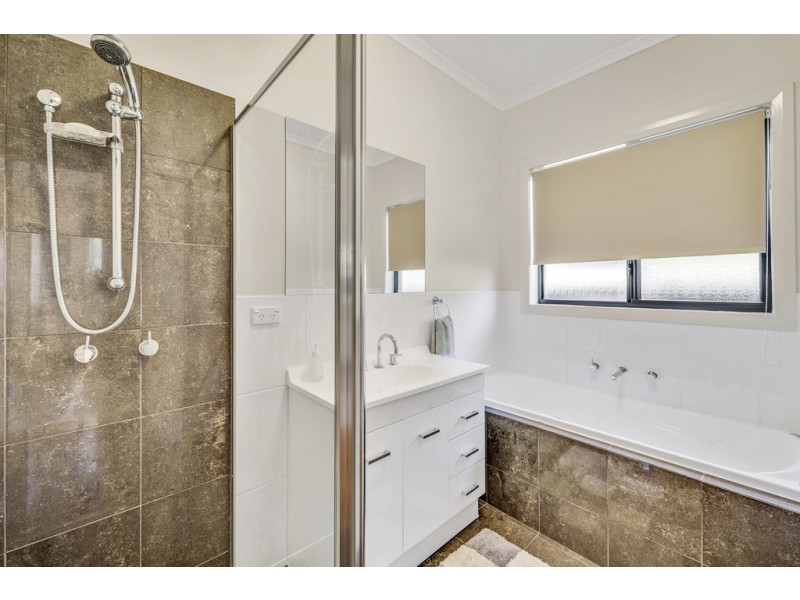 26b Robson Street, Garran ACT 2605