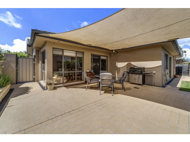 26b Robson Street, Garran ACT 2605