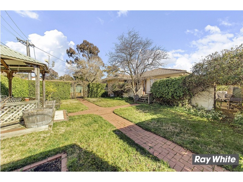 11 Wittenoom Crescent, Stirling ACT 2611