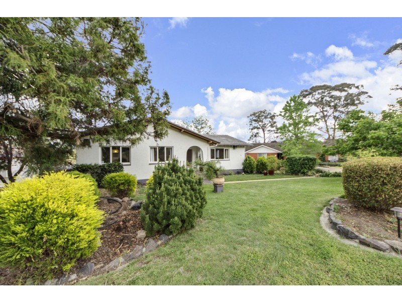 9 Flanagan Street, Garran ACT 2605