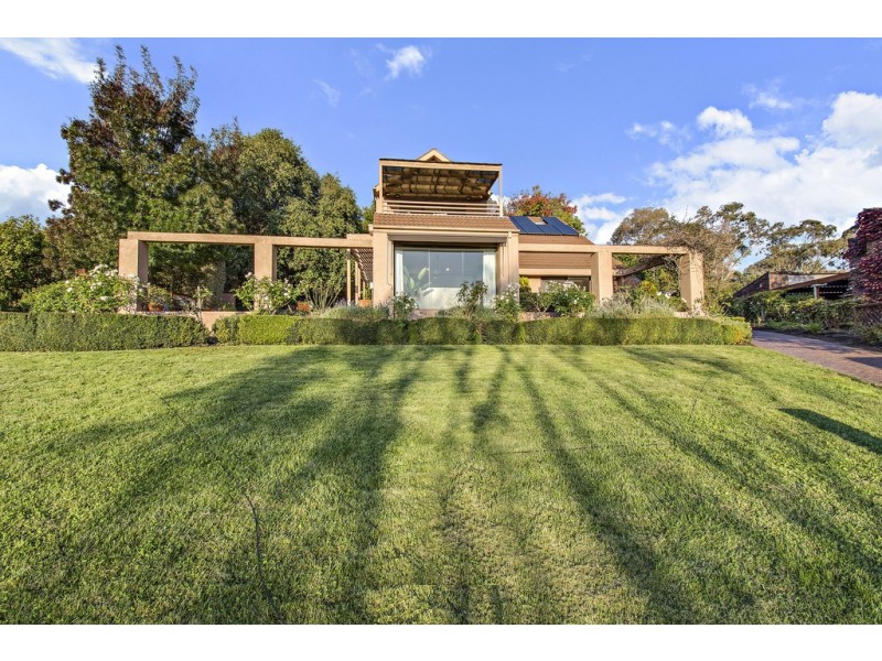 64 Brereton Street, Garran ACT 2605