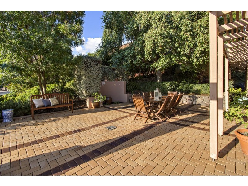 64 Brereton Street, Garran ACT 2605
