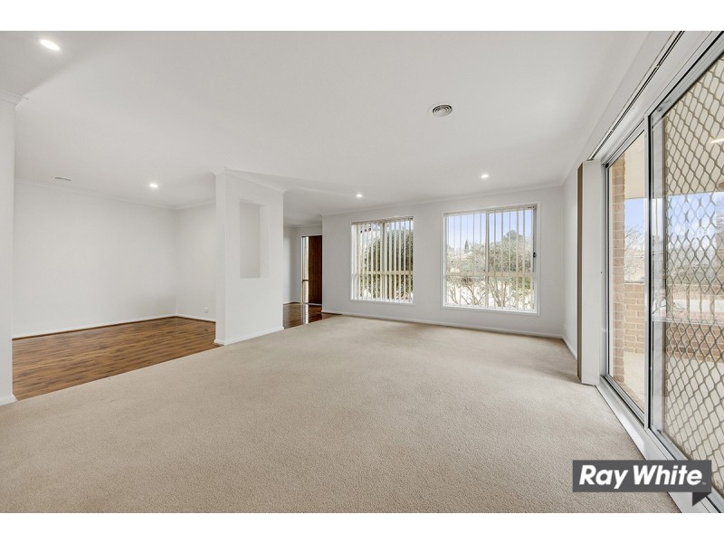 33 Shrivell Circuit, Dunlop ACT 2615