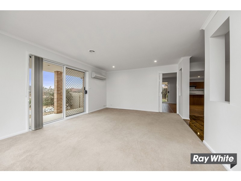 33 Shrivell Circuit, Dunlop ACT 2615