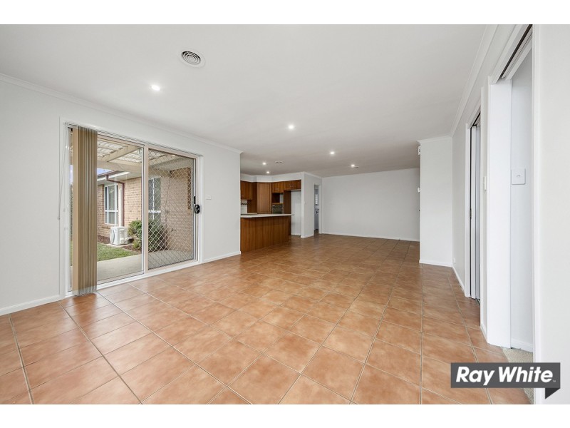 33 Shrivell Circuit, Dunlop ACT 2615