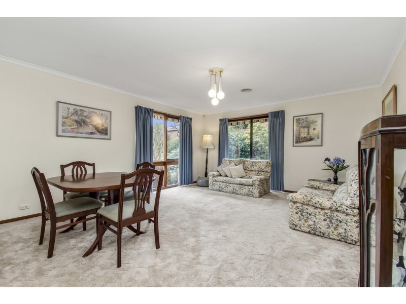 10 Clavert Place, Florey ACT 2615