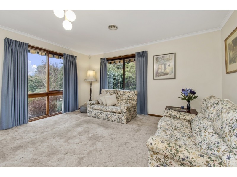 10 Clavert Place, Florey ACT 2615