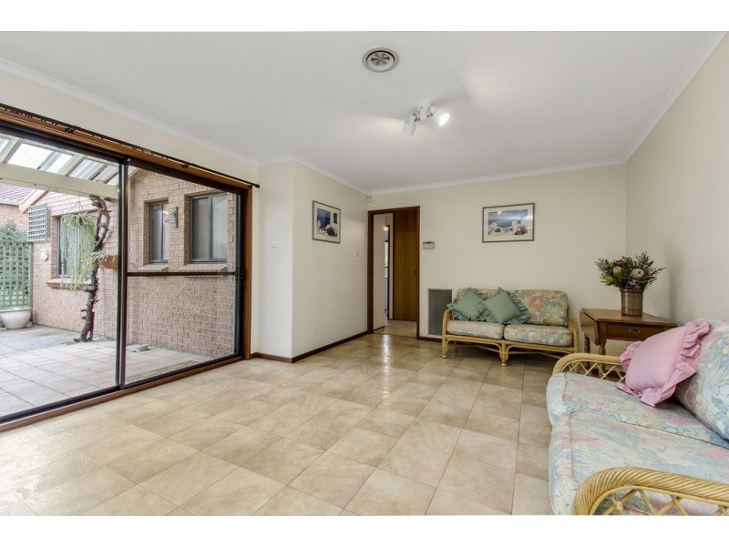 10 Clavert Place, Florey ACT 2615