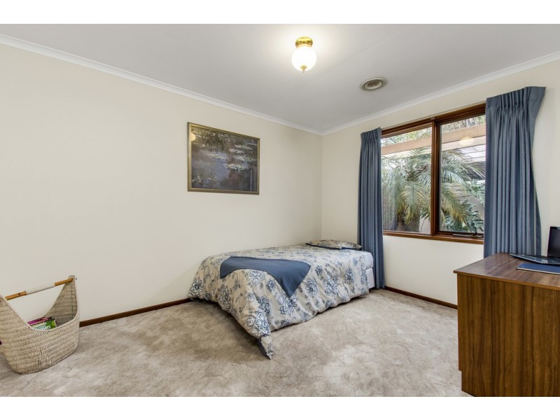 10 Clavert Place, Florey ACT 2615