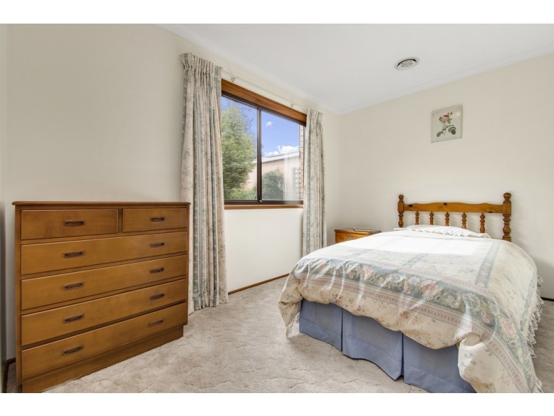 10 Clavert Place, Florey ACT 2615