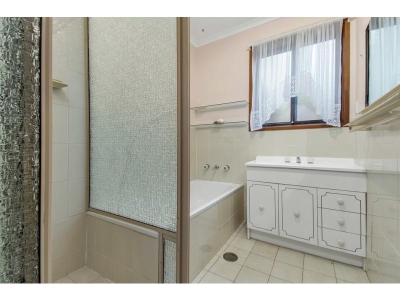 10 Clavert Place, Florey ACT 2615