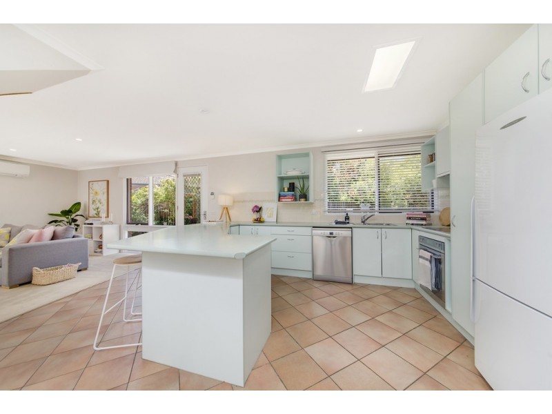 60 Bacchus Circuit, Kambah ACT 2902
