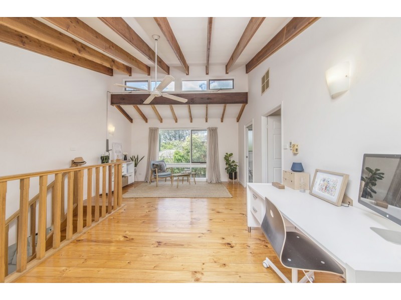 60 Bacchus Circuit, Kambah ACT 2902