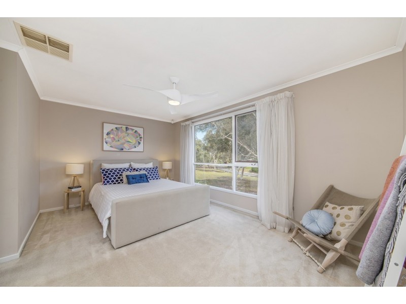 60 Bacchus Circuit, Kambah ACT 2902