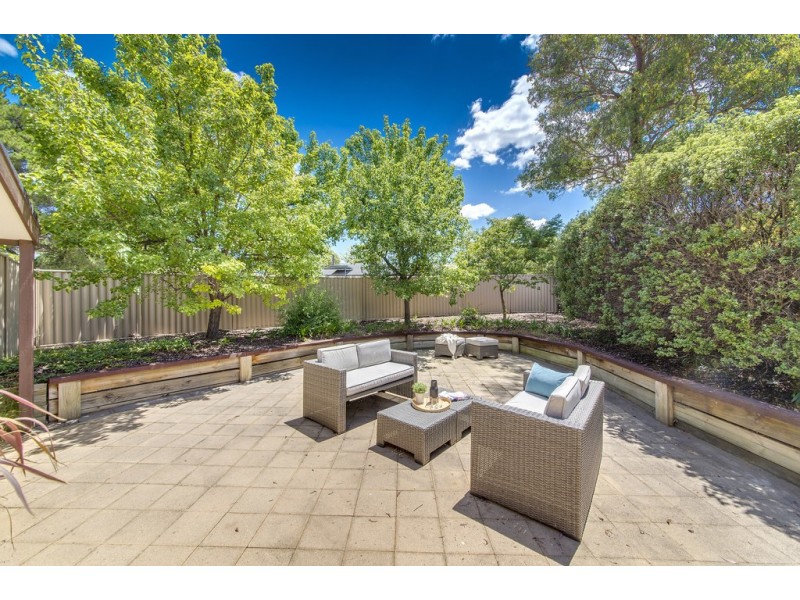 60 Bacchus Circuit, Kambah ACT 2902