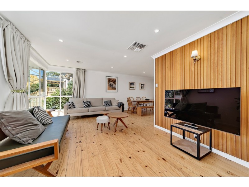 47 Dennis Street, Garran ACT 2605