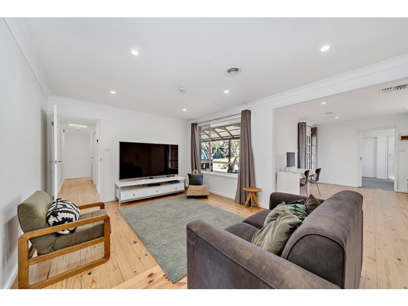 47 Dennis Street, Garran ACT 2605