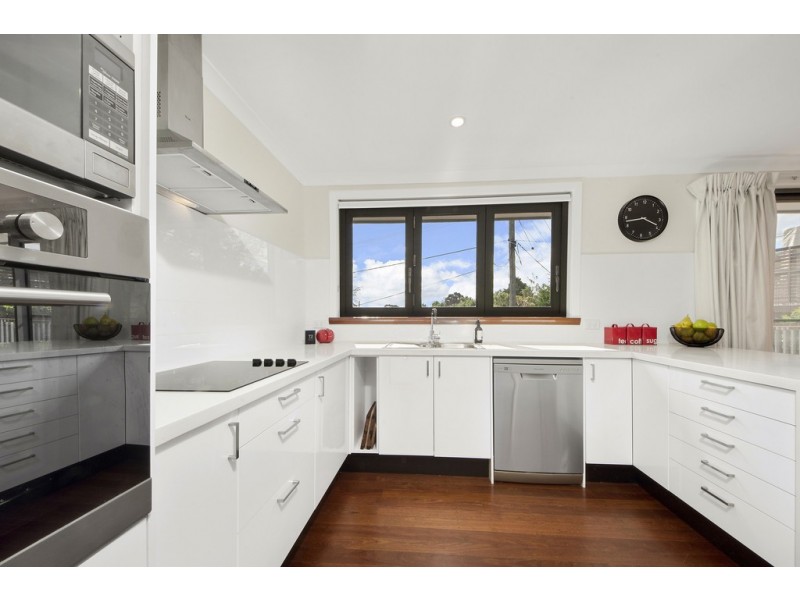48 Curlewis Crescent, Garran ACT 2605