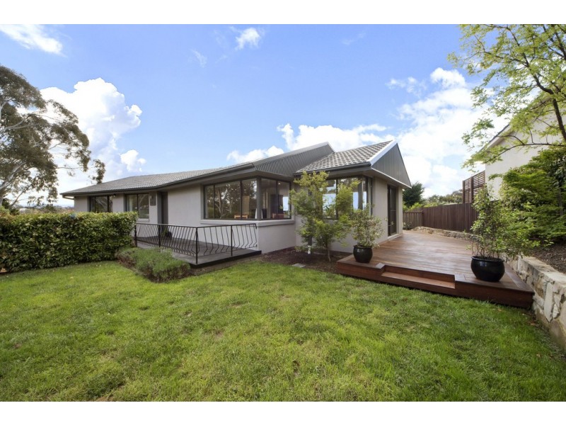 48 Curlewis Crescent, Garran ACT 2605