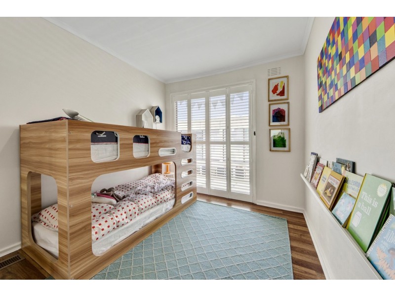 70 Groom Place, Hughes ACT 2605