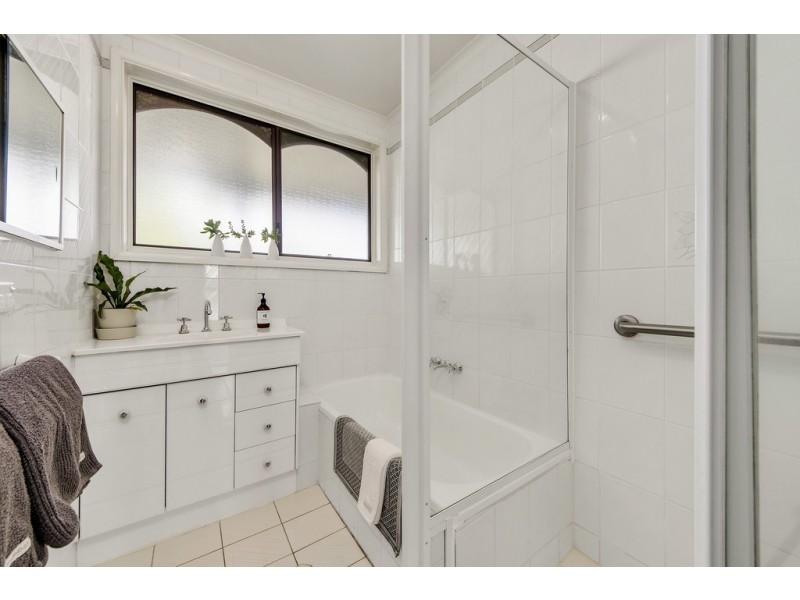 70 Groom Place, Hughes ACT 2605