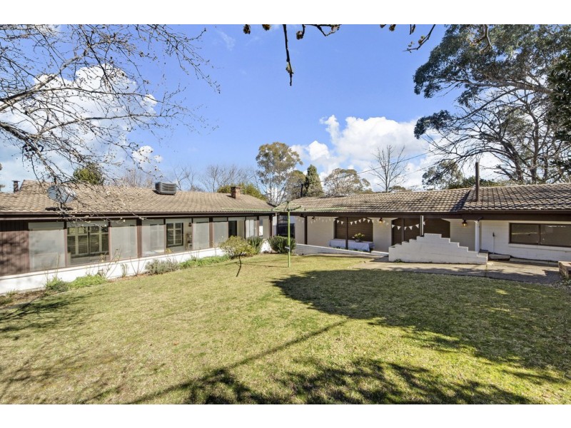 70 Groom Place, Hughes ACT 2605