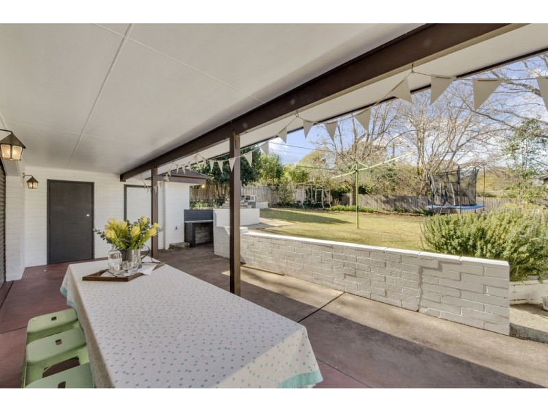 70 Groom Place, Hughes ACT 2605