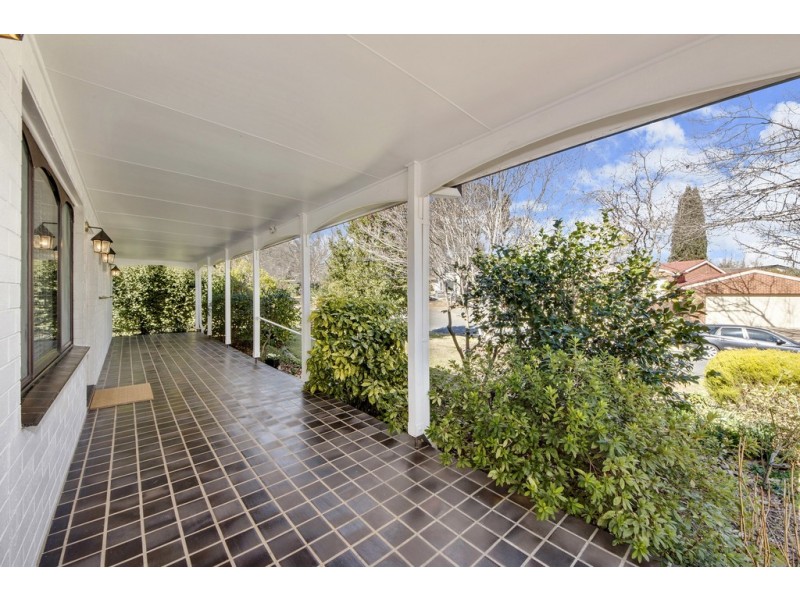 70 Groom Place, Hughes ACT 2605