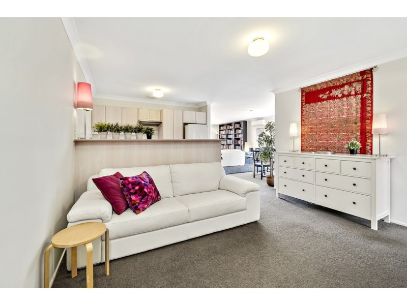 4C 12 Albermarle Place, Phillip ACT 2606