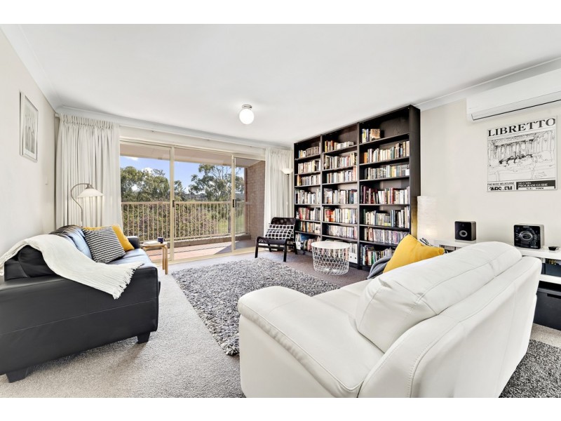 4C 12 Albermarle Place, Phillip ACT 2606
