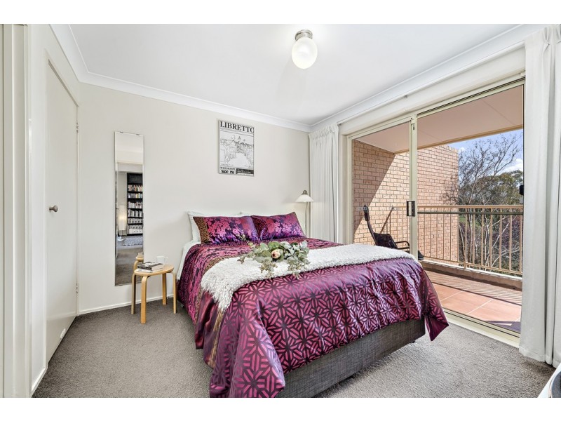 4C 12 Albermarle Place, Phillip ACT 2606