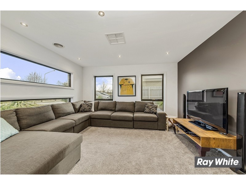 22 Macfarlane Burnet Avenue, Macgregor ACT 2615