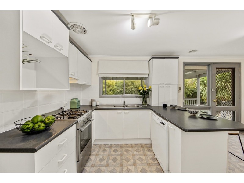 6 Berne Crescent, Macgregor ACT 2615