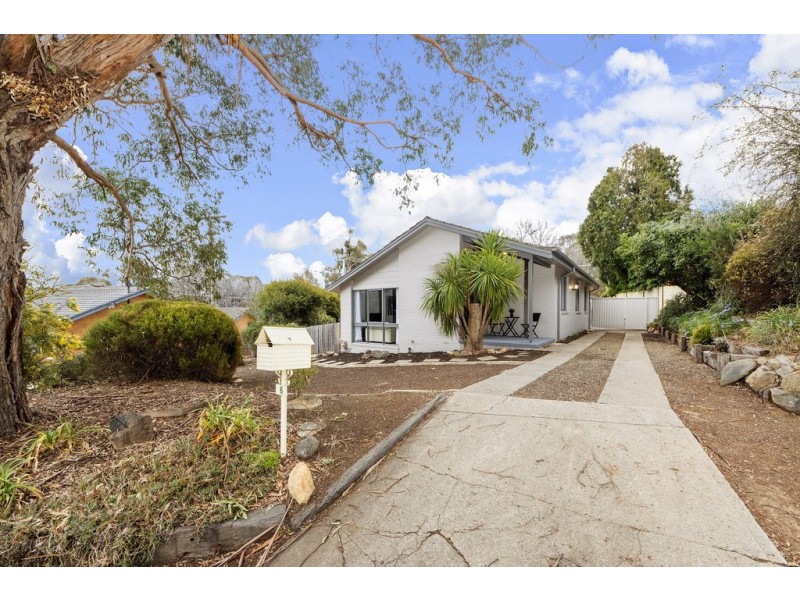 6 Berne Crescent, Macgregor ACT 2615