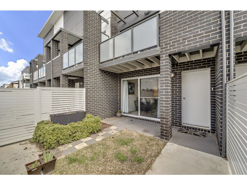 21/22 Henry Kendall Street, Franklin ACT 2913